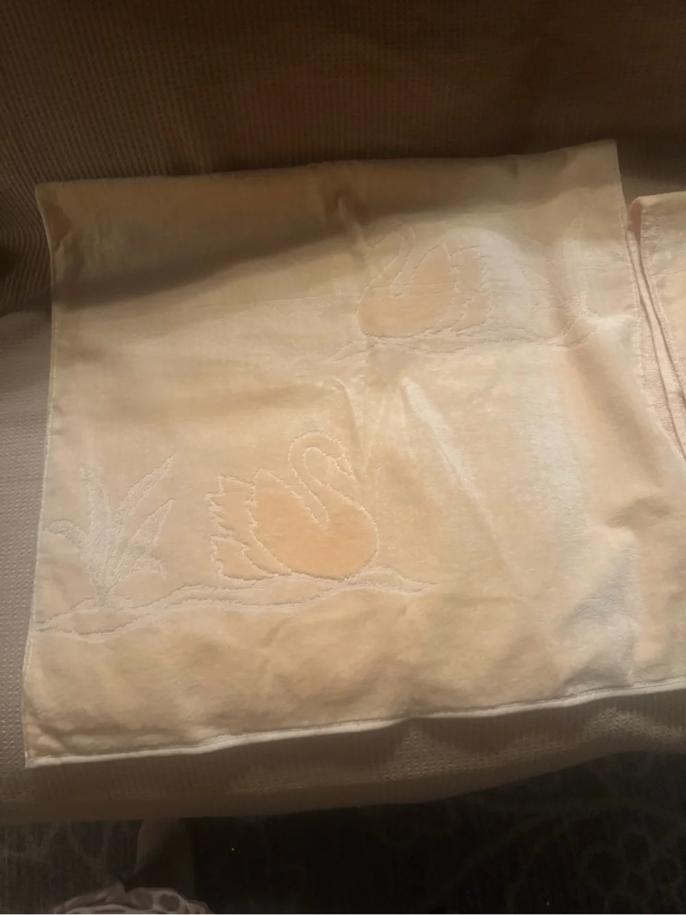 Swan Face Towel in Soft Peach 21.5 x 41.5 Set of two